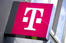 t-mobile-sign-2.jpg