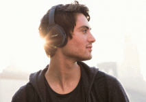 bose-soundlink-ii-wireless-headphones.gif