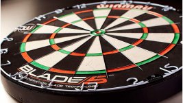 winmau-blade-dartboard-e1576691228917.jpg