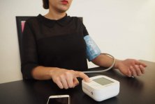 ihealth-track-wireless-blood-pressure-monitor.jpg