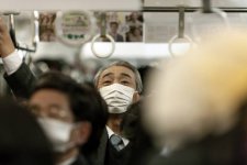 coronavirus-face-mask-subway.jpg