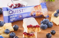 quest-nutrition-blueberry-cobbler-hero-protein-bar.jpg