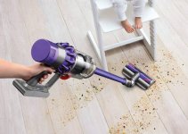 dyson-v10-animal-cordless-stick-vacuum.jpg