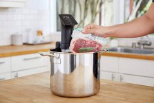 anova-sous-vide-precision-cooker-pro.jpg