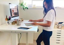 Flexispot-Electric-Stand-Up-Desk.jpg